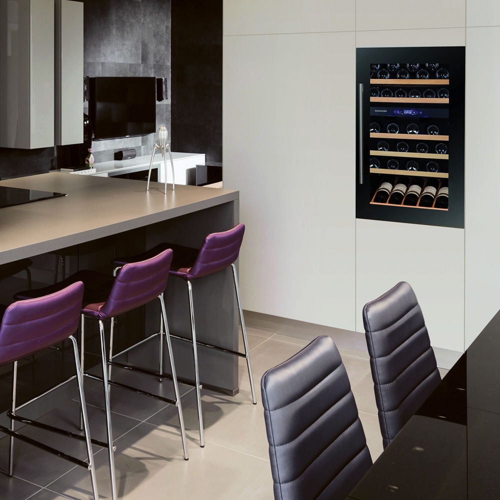 Превью картинка Шкаф винный встраиваемый Винный холодильник (шкаф) компрессорный Dunavox DAVS-49.116DB #3