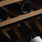 Превью картинка Шкаф винный встраиваемый V-ZUG WineCooler V4000 45 WC4T-51113 R черное стекло #3