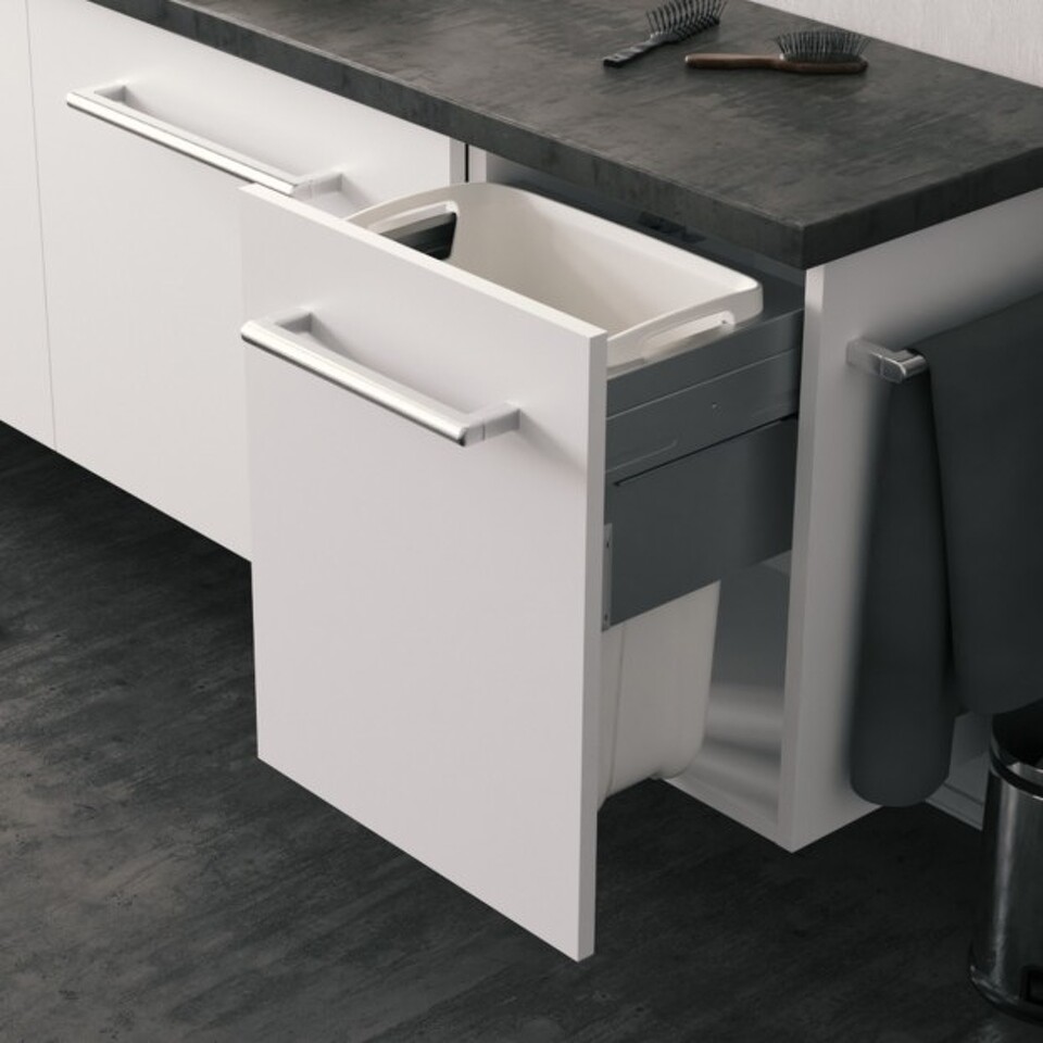 Фото Hailo Корзина LAUNDRY CARRIER SMALL для хранения белья 33 л, выдвижной фасад 450 мм, белый/серебро